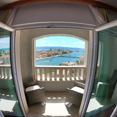 Hotel Villa Dvor (Adults Only)-2